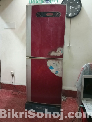 ১২ সিফটি স্যামসাং কোম্পানির ফ্রিজ